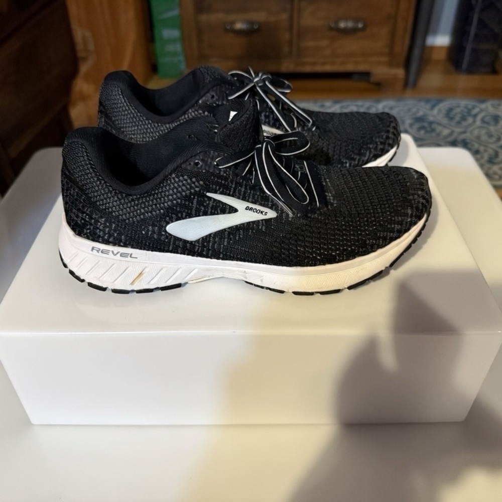 Brooks Black and White Running Shoes